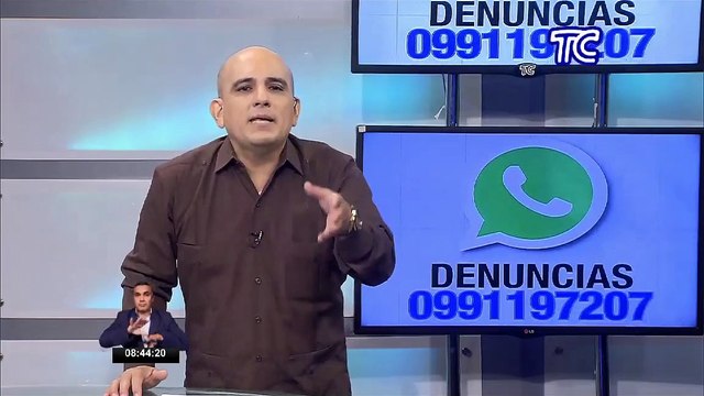 Moradores del Guasmo denuncian aguas putrefactas en la vereda