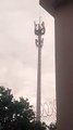 ¡Sorprendente! Antena de El Chaleco causa gritos despavoridos entre los vecinos