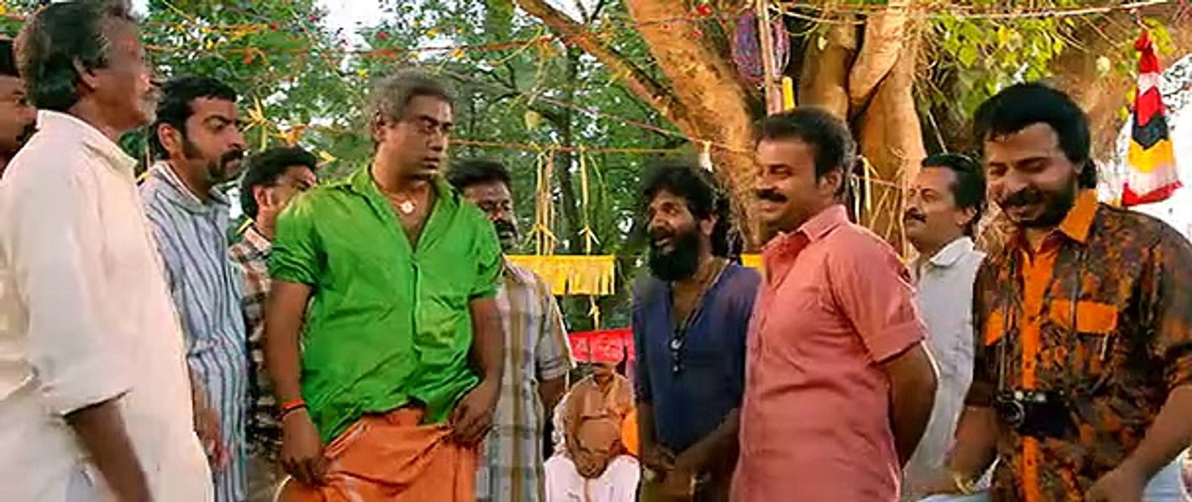 Valleem Thetti Pulleem Thetti [2016] Malayalam DVDRip x264  ESubs Movie Part 2