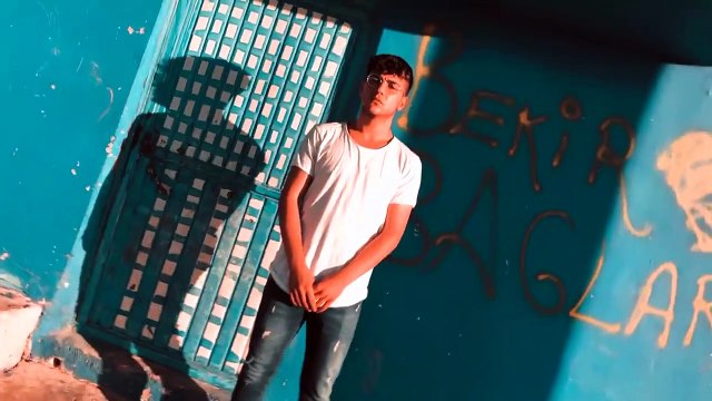 Sinan Uzak - Telefon Çalıyor