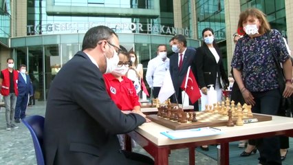 Pandemi koşullarına özel Dünya Satranç Günü kutlaması