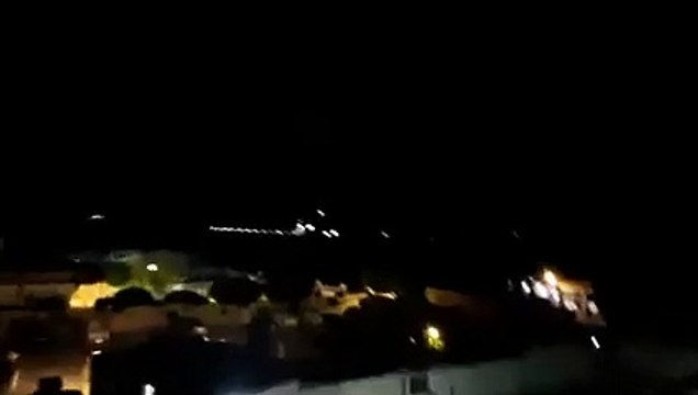 قذيفة سقطت من خارج الحدود شمال الاردن .. فيديو