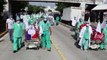 Trabajadores salvadoreños de salud marchan para exigir cuarentena ante coronavirus