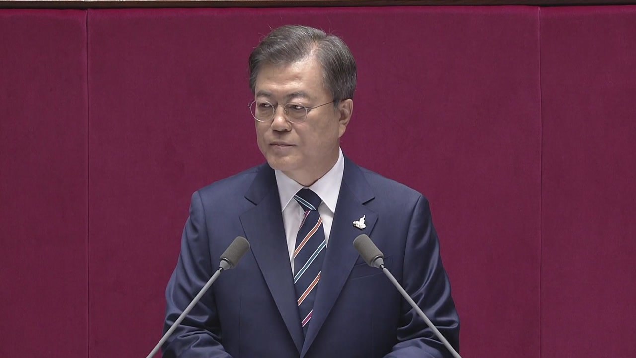 문 대통령 "코로나 위기 대처 못 하면 영원한 2등 국가" / YTN