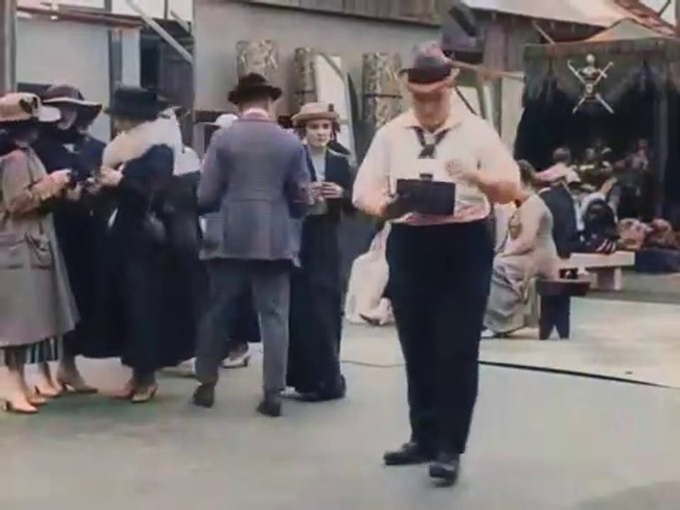 Charlie_Chaplin_-_Behind_the_Screen_(1916)_-_color_(Laurel_&_Hardy)(360p)