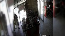 Erzincan’da müşteri ile market sahibi kavgası kameraya yansıdı