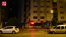 İzmir'de sokak ortasında bıçaklı kavga: 3 yaralı 
