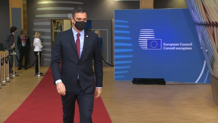 Скачать видео: Sánchez acude al Consejo Europeo para negociar el fondo de recuperación