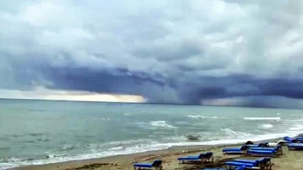 Karadeniz’de oluşan hortum Kocaali’nden görüntülendi