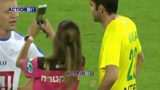 Hotest Female Referee take Selfy With Kaka