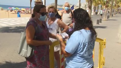 Primer día con cita previa para ir a la playa de Benidorm