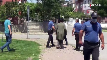 Antalya'da hareketli dakikalar! İkna olmayınca evden böyle çıkarıldı