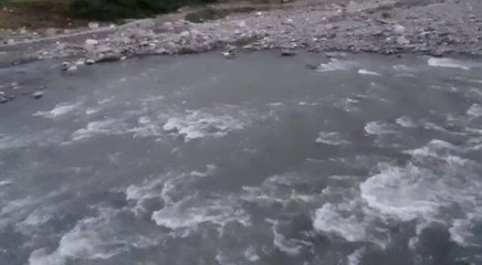 9 माह की बच्ची गोद से छूटकर नदी में गिरी, मां ने भी लगाई छलांग, तेज बहाव में डूबीं दोनों