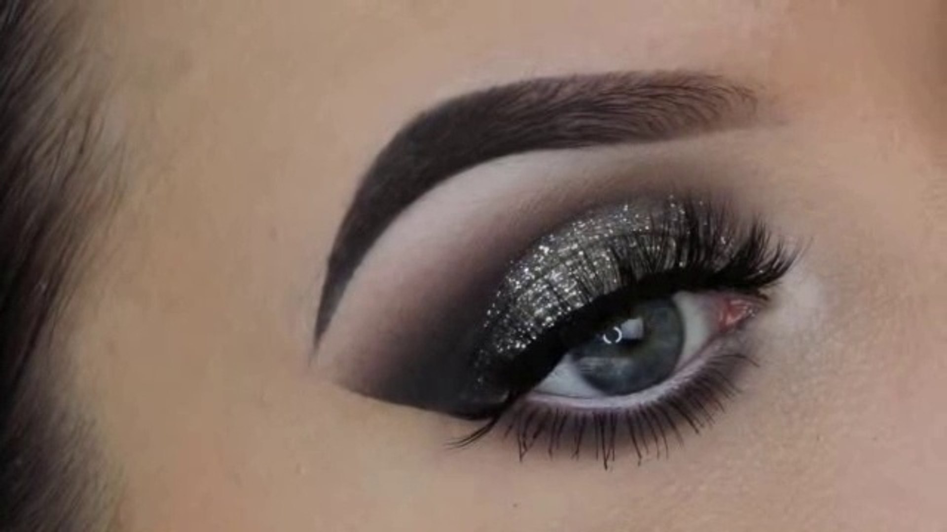 QUICK & EASY Silver Glitter Eye Makeup Tutorial! - video Dailymotion