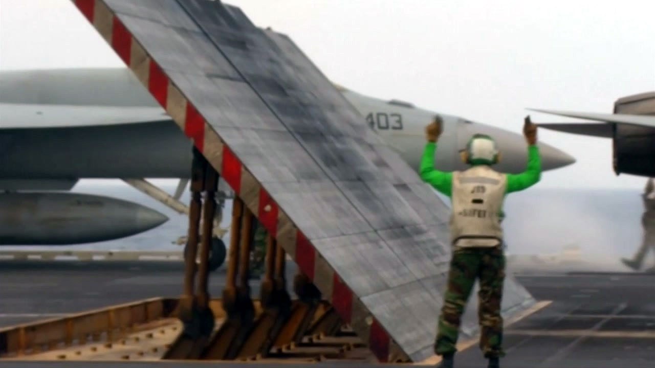 美, 남중국해서 또 항모 2척 훈련...中에 군사적 압박 높인다 / YTN