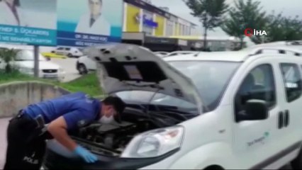 Yaramaz kediyi girdiği motordan polis ve itfaiye kurtardı