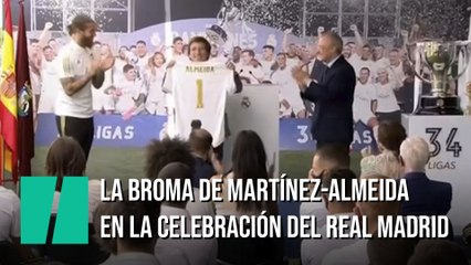 La broma de Almeida al recibir la camiseta del Real Madrid