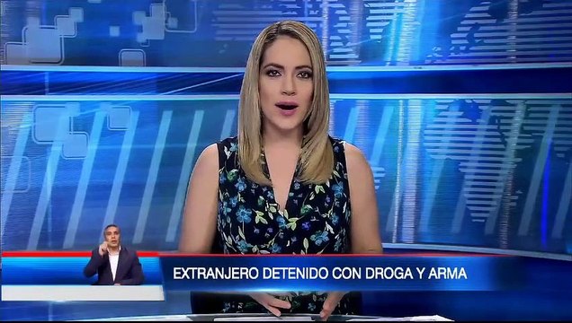 Extranjero fue detenido con sustancias sujetas a fiscalización y una arma en el norte de Guayaquil
