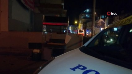 Kokoreççi ile taksiciler arasında yer kavgası: 3 yaralı