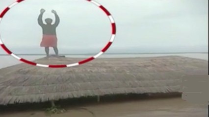 Rains wreak havoc in Bihar, Man stuck in flood ask for help