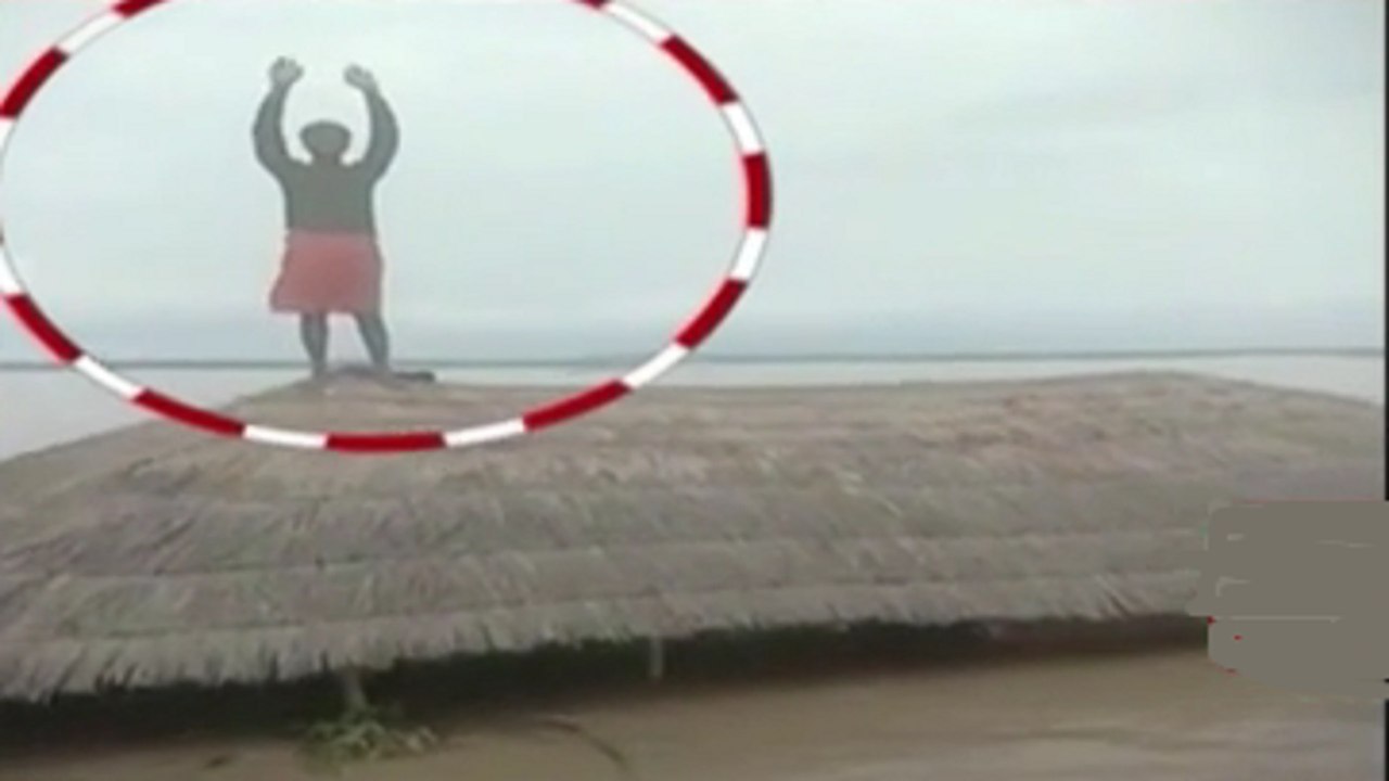 Rains wreak havoc in Bihar, Man stuck in flood ask for help