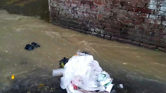 मूसलाधार बारिश के कारण कई जगहों पर हुई जलभराव की समस्या, बाउंड्री की मांग की