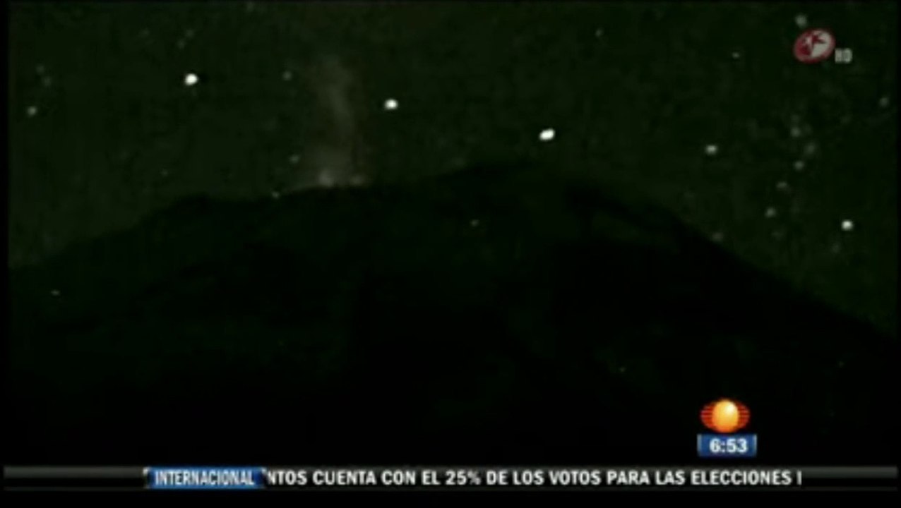 Ovni gigante descendiendo hacia volcán Popocatépetl