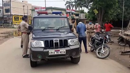 दो दिन के लाॅक डाउन में पुलिस ने दिया सख्ती का संदेश, सैकड़ों का चालान