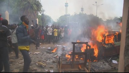 Video herunterladen: Mali protests: ECOWAS members discuss political crisis