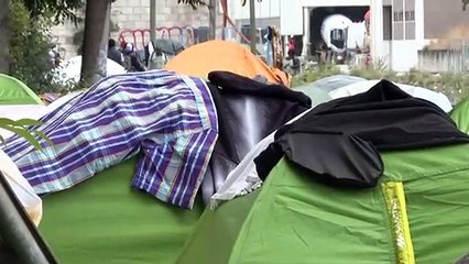 Covid-19: près de Paris, un campement de migrants exposé à l'épidémie