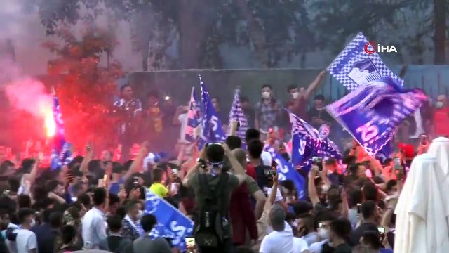 - Erzurum'da Süper Lig sevinci- Onbinlerce Erzurumlu, meşalelerle şampiyonluğu kutladı