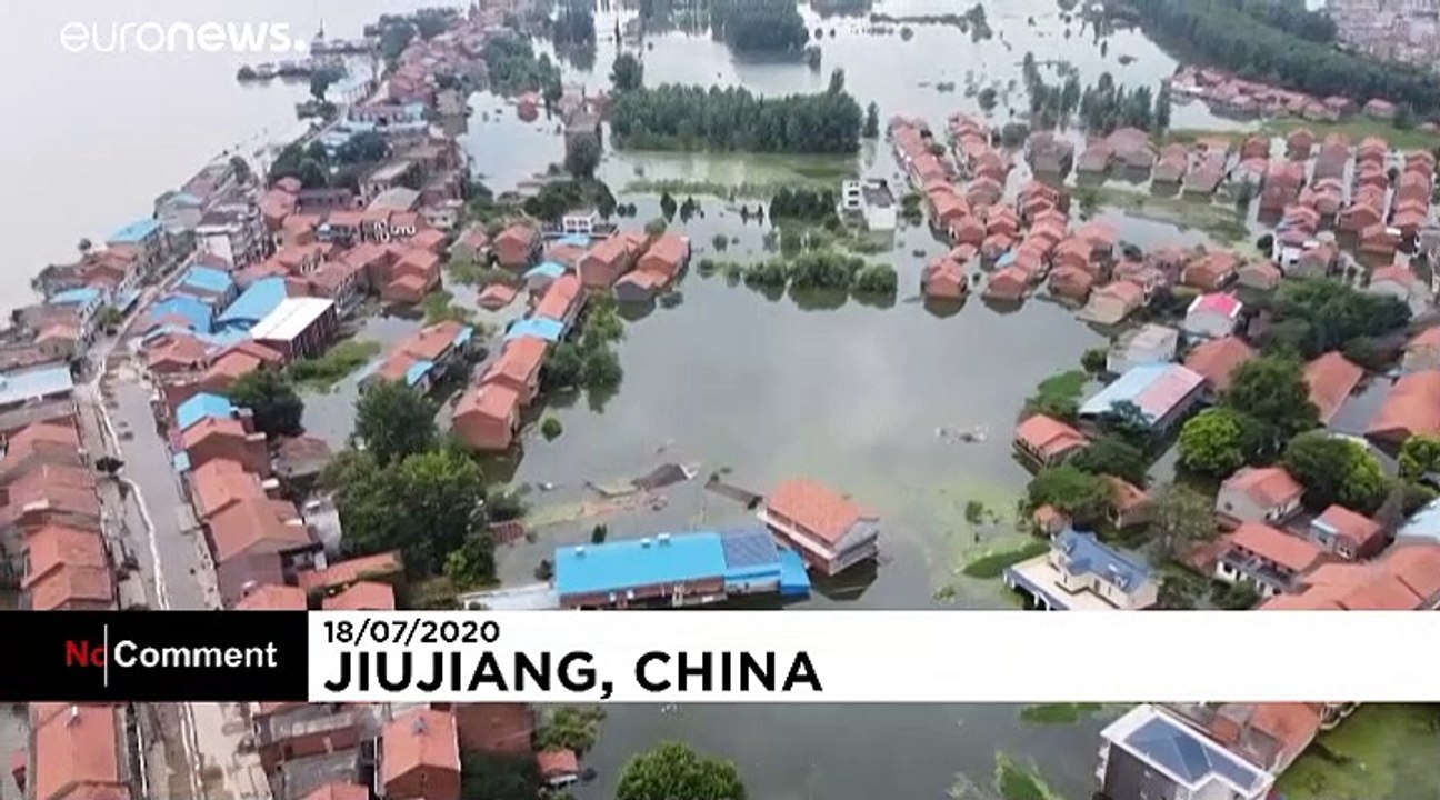 Yangtze river floods prompt massive evacuations in central China
