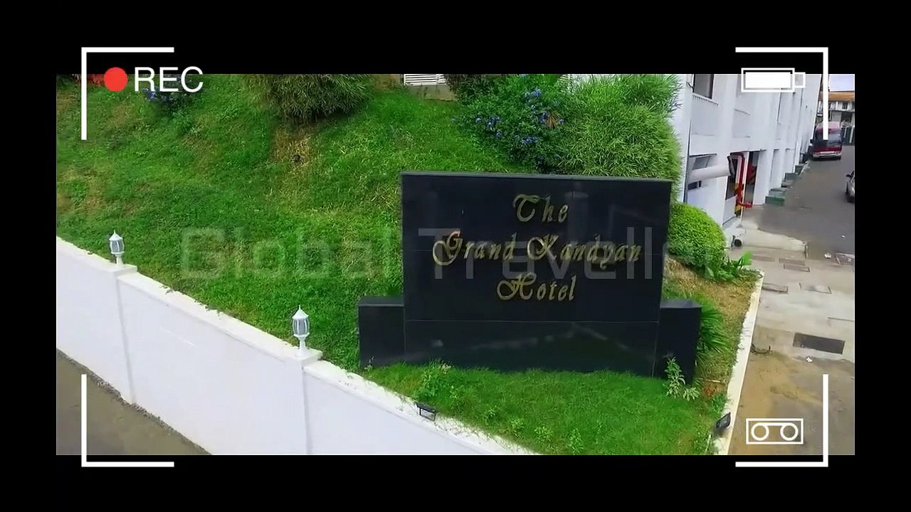 The Grand Kandyan Hotel Kandy in Sri Lanka|Happy|Family