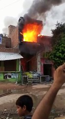 शॉर्टसर्किट से लगी आग, हुआ लाखों का नुकसान