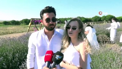 Lavanta bahçeleri, yeni evlenecek çiftlerin buluşma adresi oldu