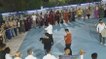 Diyarbakır’da uyarılara rağmen düğünde 70 kişi kol kola halay çekti