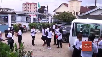 Un élan du coeur de L'amicale des dames de l'hotel Akwa Palace