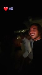Στέφανος Τσιτσιπάς: Ο ξέφρενος χορός και το κορίτσι που τον συνόδευε!