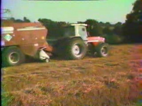 MF 3680 Presse Hesston 4800