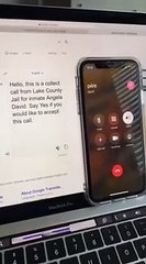 Elle fait croire à son père qu'elle est en prison