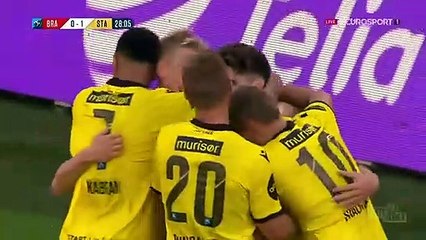 Ahamada un peu court mais vraiment pas verni : son but contre son camp