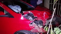 Acidente entre carros deixa feridos na Rua das Palmeiras