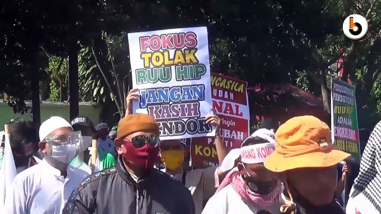 PENDEMO TOLAK RUU HIP DI KEDIRI DIRAPID TES