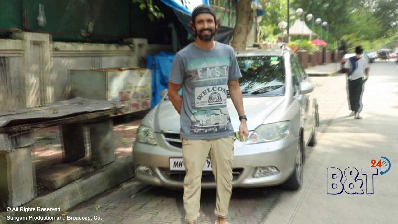 Bollywood Actor Vikrant Massey Spotted at Andheri in Mumbai