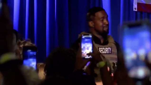 Maison Blanche : Cheveux rasés et vêtu d’un gilet pare-balles, Kanye West a fondu en larmes lors d'un discours décousu pour son premier meeting