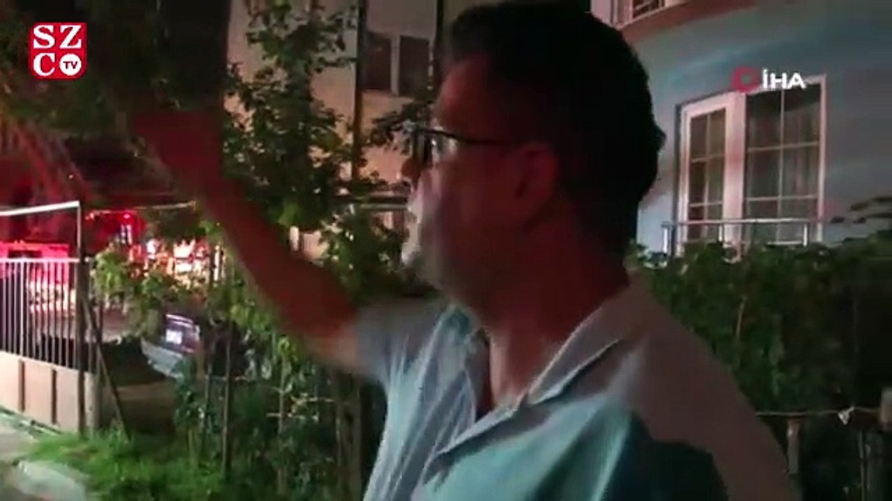 Alev alev yanan evden yaşlı çifti itfaiye ekipleri kurtardı