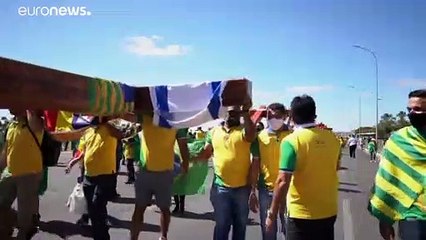 Mais 12 mil novos casos de Covid-19 na Florida