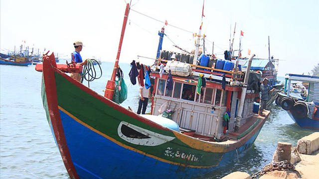 Hơn 2.000 tàu cá ở Quảng Ngãi không đăng kí, đăng kiểm