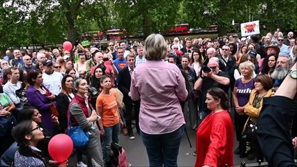 Coronavirus: manifestation anti-masques à Londres