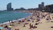 Coronavirus: les Barcelonais nombreux sur les plages malgré les restrictions